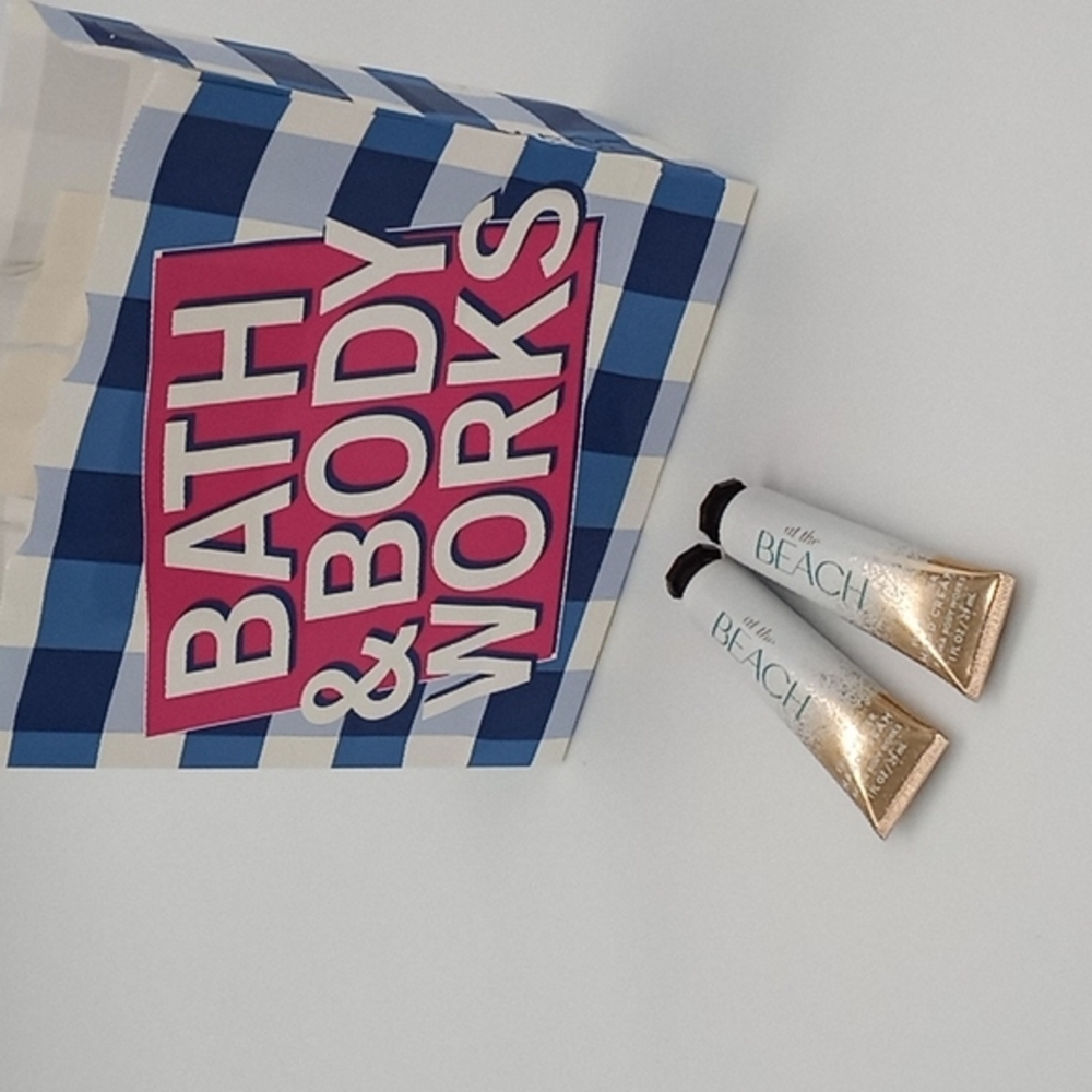 Bath & Body Works At the Beach Hand Cream‎ Lotion 1oz. Tube x2